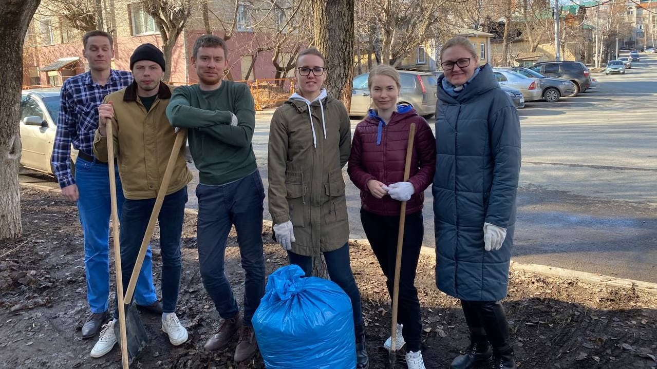 Сотрудники кировского ЦСР приняли участие во Всероссийском субботнике (анонс)