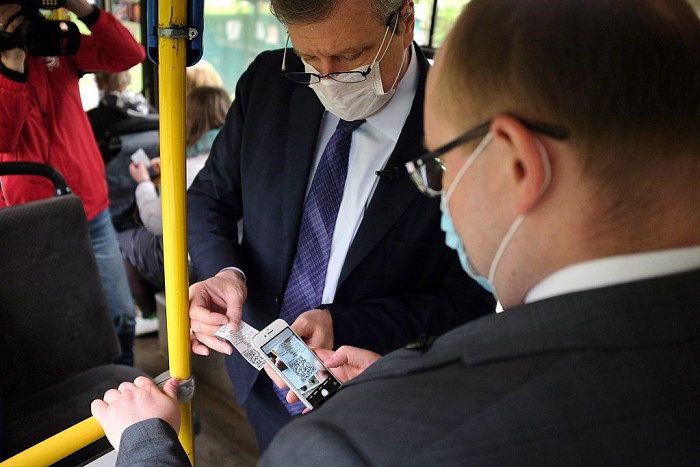 Губернатор Кировской области Игорь Васильев протестировал сервис «Умный проезд» (анонс)