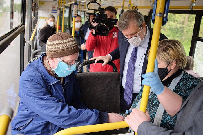 Губернатор Кировской области Игорь Васильев протестировал сервис «Умный проезд»