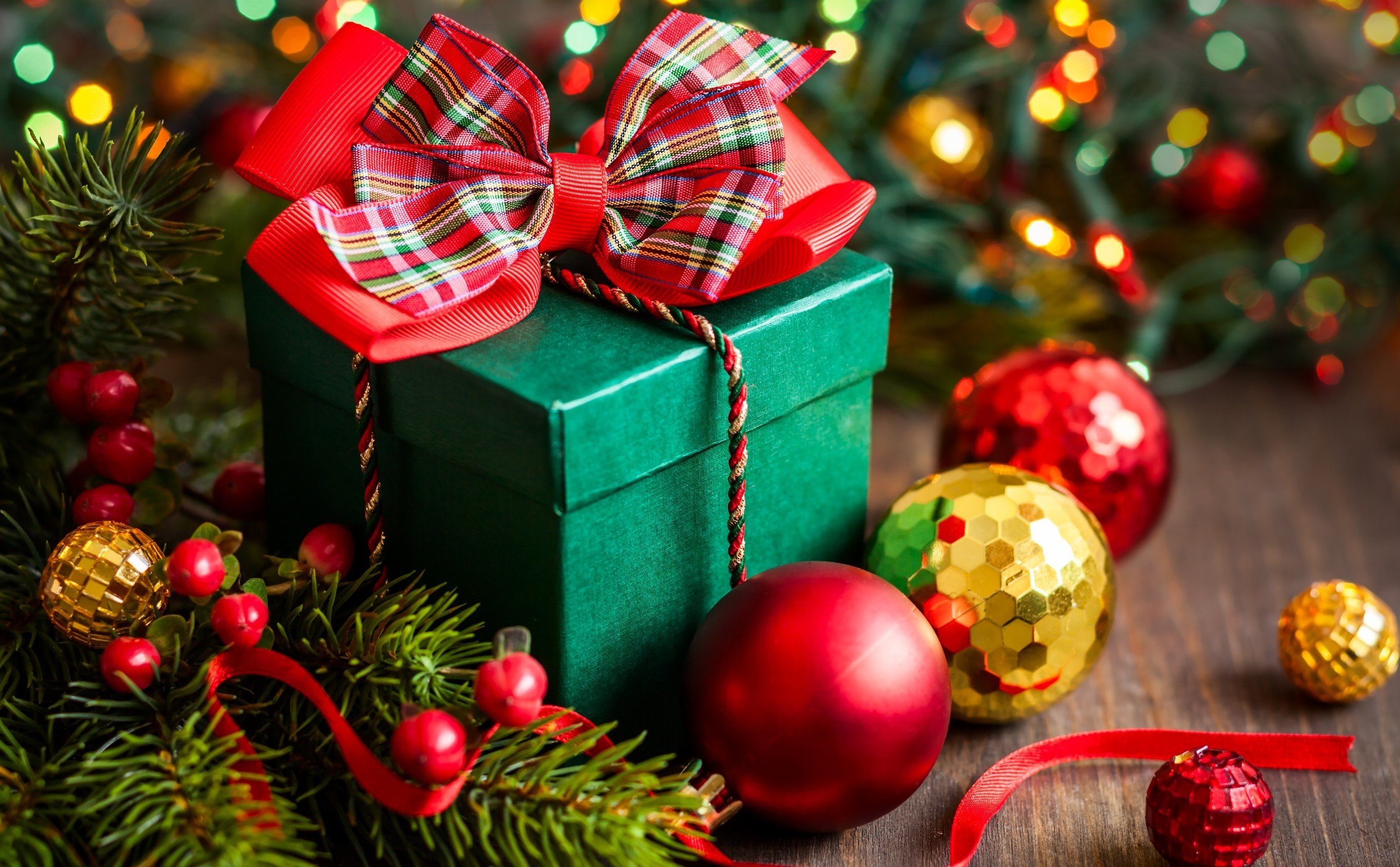 Поздравляем с наступающими новогодними праздниками! (анонс)