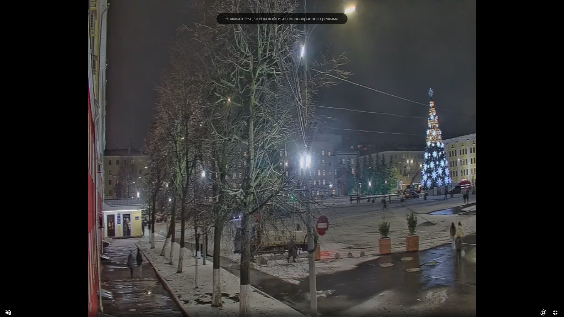 Камеры с искусственным интеллектом обеспечивают безопасность Театральной площади Кирова (анонс)