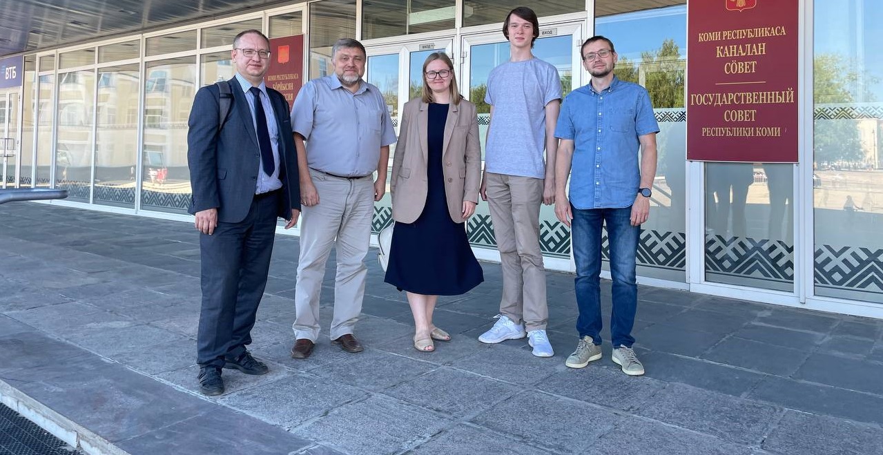 В Сыктывкаре прошла рабочая встреча кировского ЦСР и фонда информации Республики Коми (анонс)